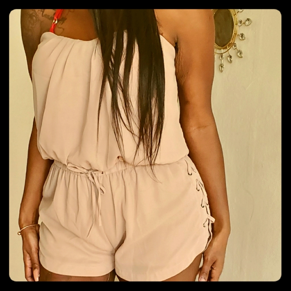 Lace me Romper